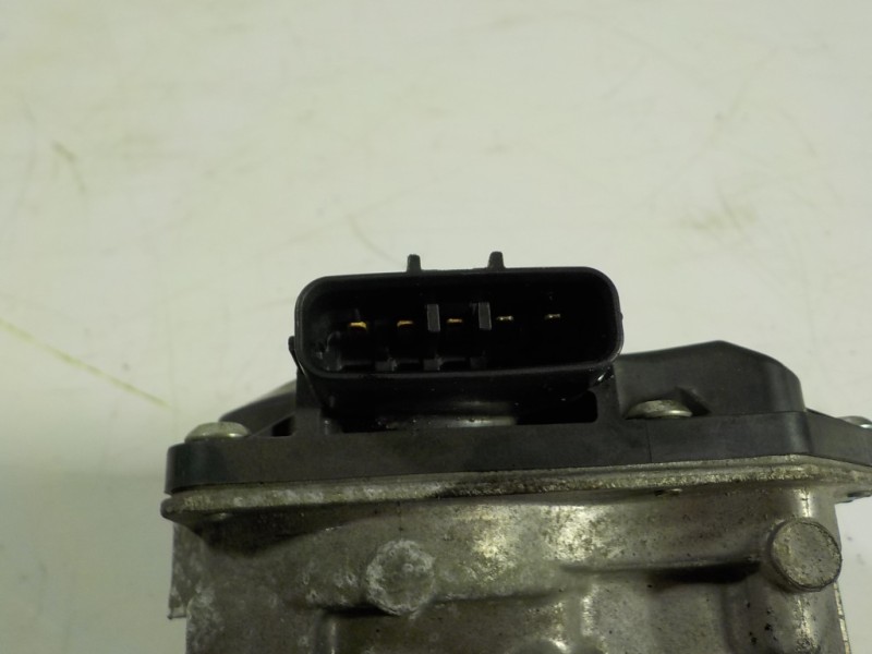 Recambio de valvula egr para toyota auris 1.4 turbodiesel cat referencia OEM IAM  2580033011 