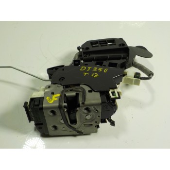 CERRADURA PUERTA TRASERA IZQUIERDA A2047302735 A2047302735 