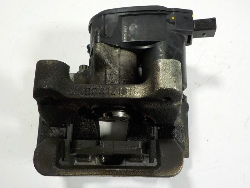 Recambio de pinza freno trasera izquierda para hyundai i40 1.7 crdi cat referencia OEM IAM 582103Z100  