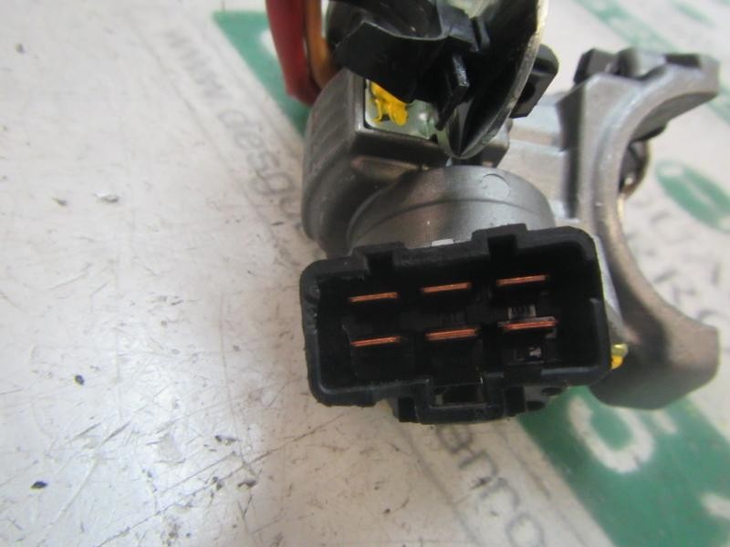 Recambio de antirrobo para kia rio drive referencia OEM IAM 819001WD00  