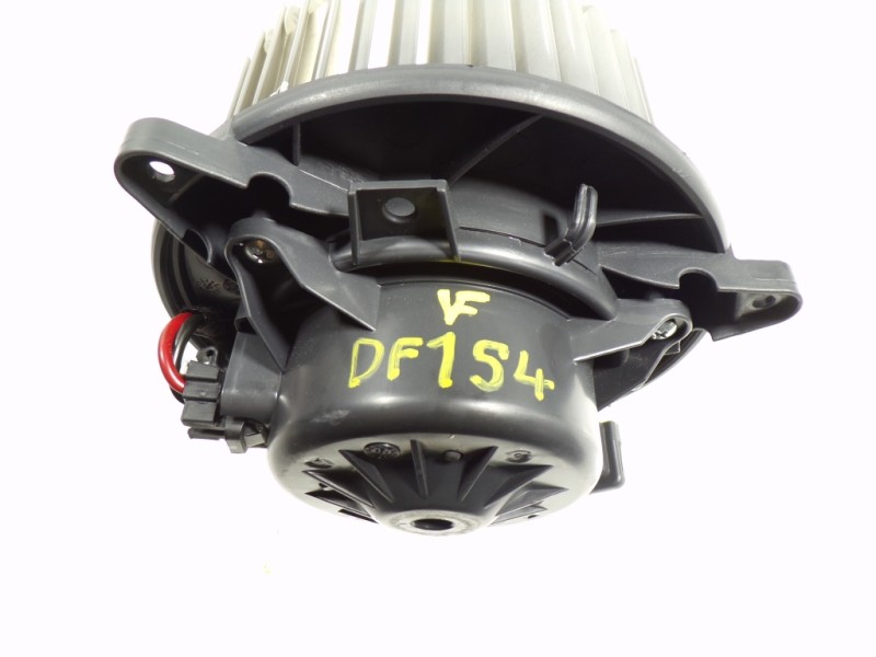 Recambio de motor calefaccion para opel insignia berlina 2.0 cdti cat referencia OEM IAM 13263279 13263279 