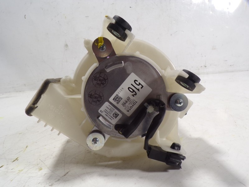 Recambio de modulo electronico para toyota auris 1.8 16v cat (híbrido) referencia OEM IAM G923012010 G923012010 1173005164