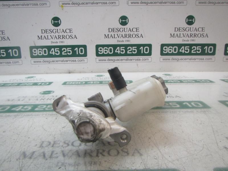 Recambio de bomba freno para kia rio drive referencia OEM IAM 585101R200  