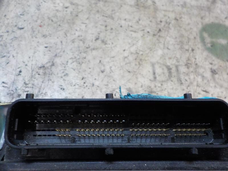 Recambio de centralita motor uce para toyota auris hybrid business referencia OEM IAM 896610ZU60 896610ZU60 MB2756009480