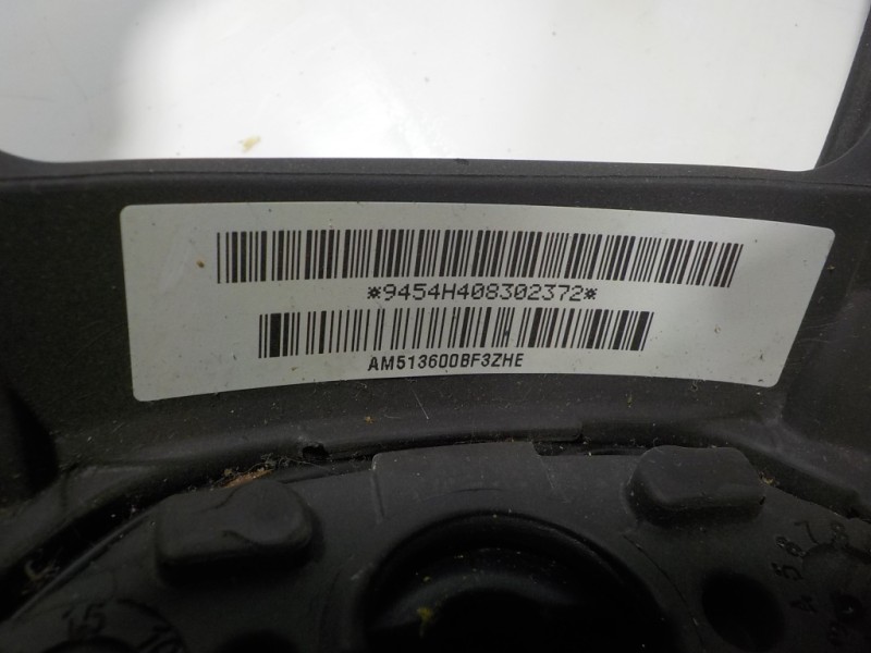 Recambio de volante para ford focus lim. (cb8) 1.0 ecoboost cat referencia OEM IAM 1867852 AM513600BF3ZHE 