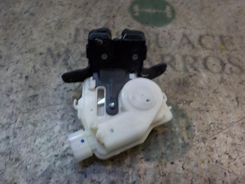 Recambio de cerradura maletero / porton para toyota auris hybrid business referencia OEM IAM 6935002090  