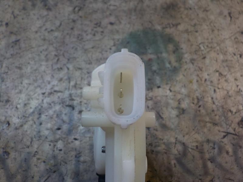 Recambio de cerradura maletero / porton para toyota auris hybrid business referencia OEM IAM 6935002090  