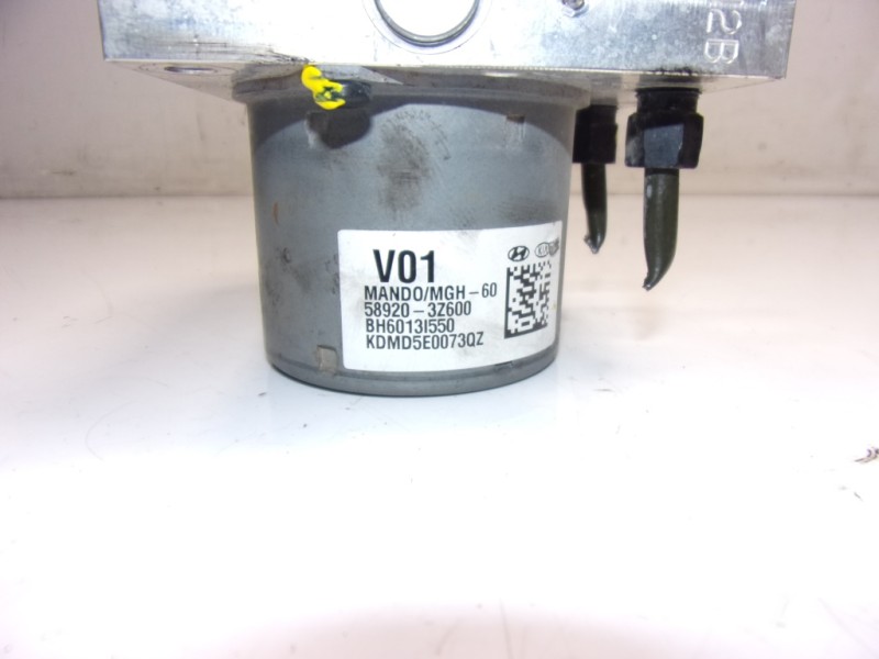 Recambio de abs para hyundai i40 1.7 crdi cat referencia OEM IAM 589203Z600 589203Z600 