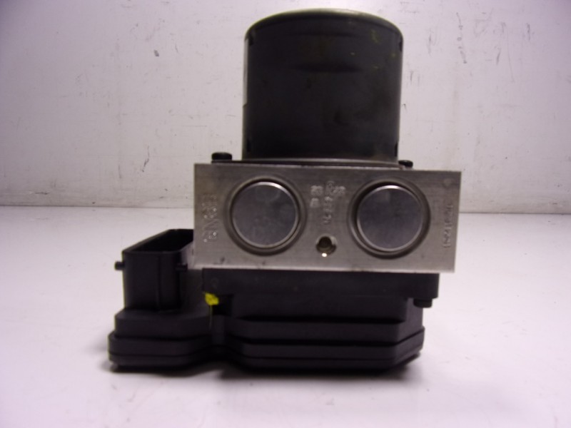 Recambio de abs para hyundai i40 1.7 crdi cat referencia OEM IAM 589203Z600 589203Z600 