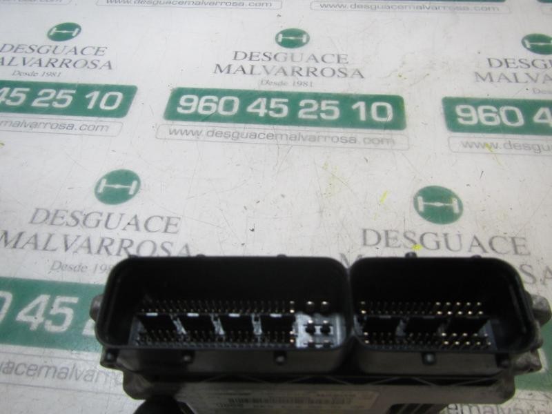 Recambio de centralita motor uce para opel insignia berlina edition referencia OEM IAM 55575349 55573539 0281015774