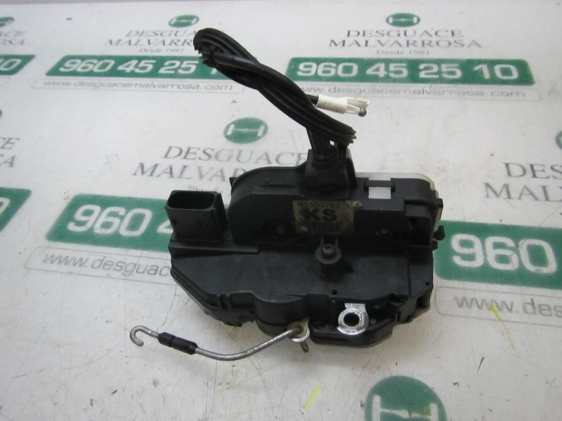 Recambio de cerradura puerta delantera derecha para opel insignia berlina edition referencia OEM IAM 13503782  