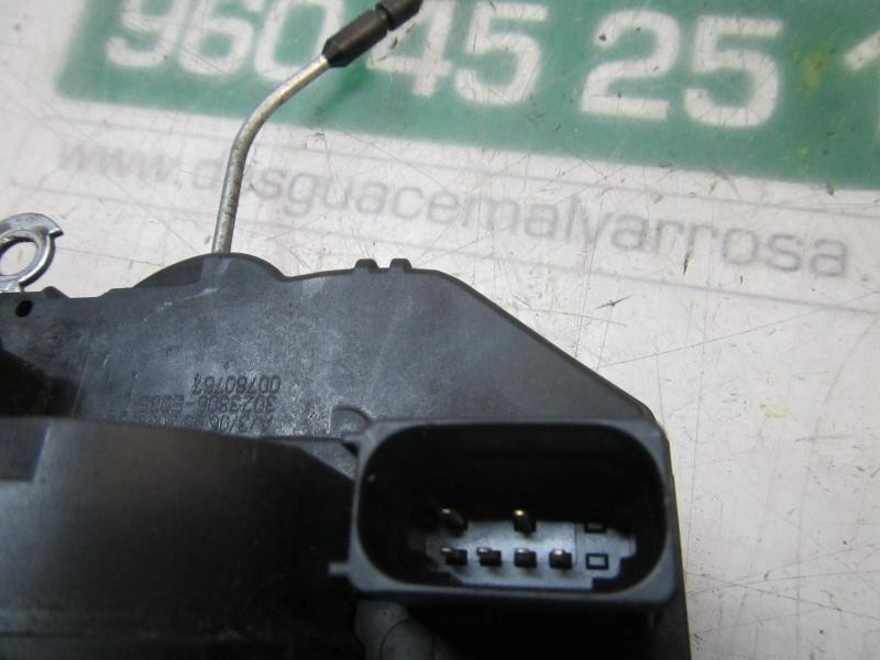 Recambio de cerradura puerta delantera derecha para opel insignia berlina edition referencia OEM IAM 13503782  