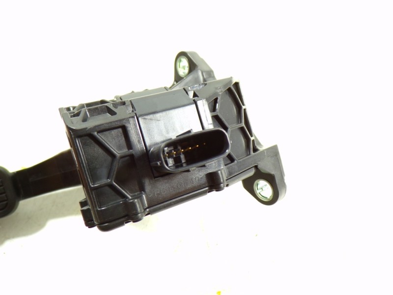 Recambio de potenciometro pedal para toyota hilux (3b/3c/3d) doble cabina referencia OEM IAM 78110KK020 78110KK020 VN2701001400