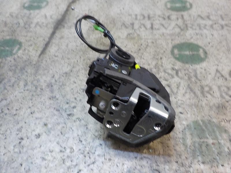 Recambio de cerradura puerta trasera derecha para toyota auris hybrid business referencia OEM IAM 6905005051  
