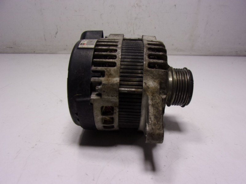 Recambio de alternador para hyundai i40 1.7 crdi cat referencia OEM IAM 373002A900 373002A900 