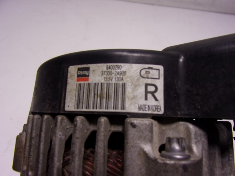 Recambio de alternador para hyundai i40 1.7 crdi cat referencia OEM IAM 373002A900 373002A900 