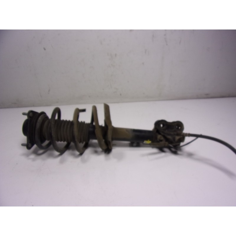 Recambio de amortiguador delantero derecho para hyundai i40 1.7 crdi cat referencia OEM IAM 546613Z720 546613Z720 