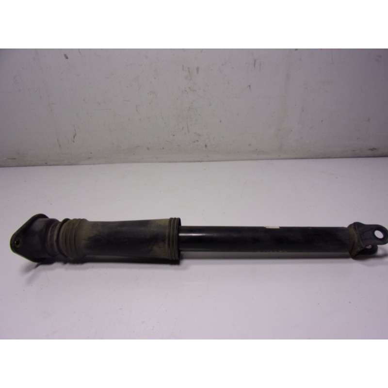 Recambio de amortiguador trasero derecho para hyundai i40 1.7 crdi cat referencia OEM IAM 553113Z710 553113Z710 