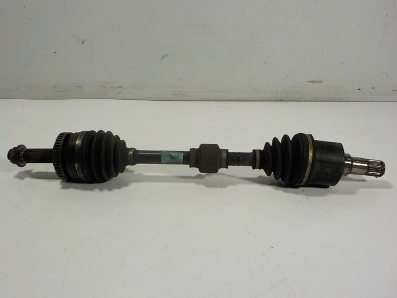 Recambio de transmision izquierda para hyundai i40 1.7 crdi cat referencia OEM IAM 495003Z400 4950032400 