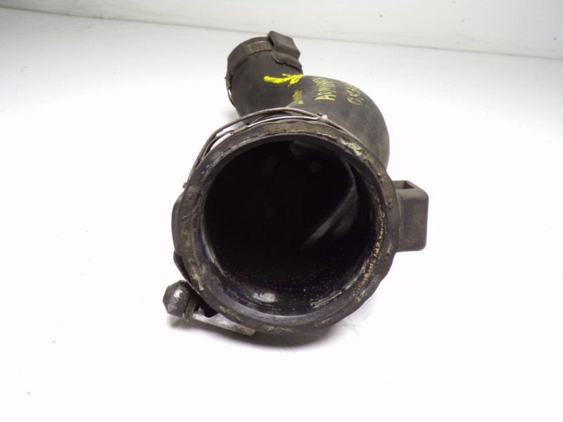 Recambio de tubo intercooler para hyundai i40 1.7 crdi cat referencia OEM IAM 282732A800  