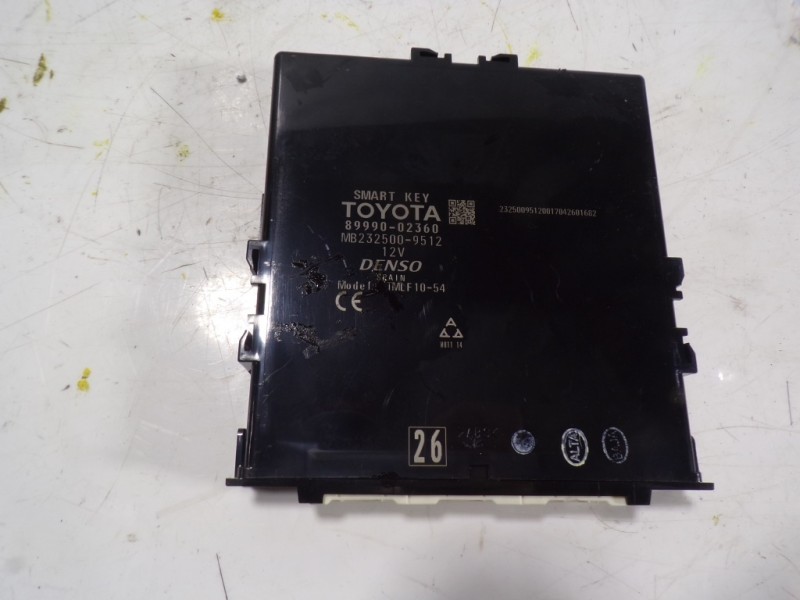 Recambio de modulo electronico para toyota auris 1.8 16v cat (híbrido) referencia OEM IAM 8999002360 8999002360 MB2325009512