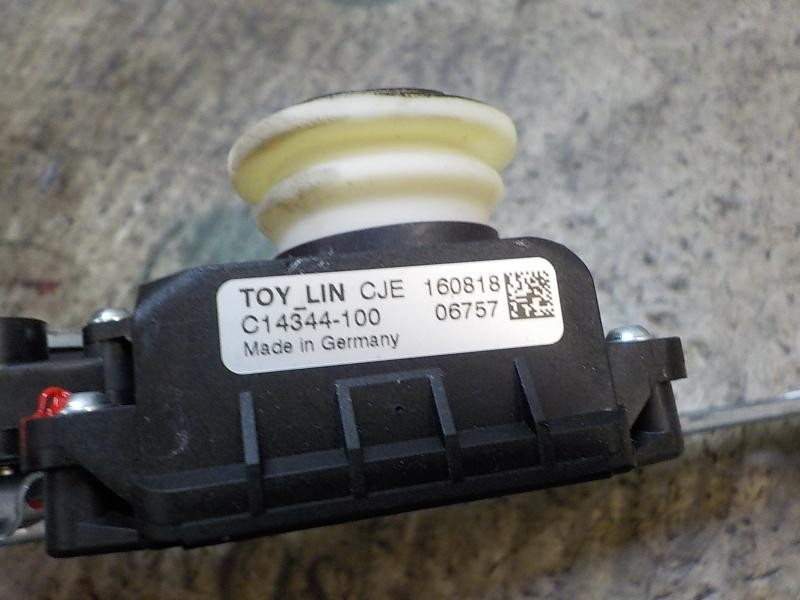 Recambio de elevalunas trasero derecho para toyota auris hybrid business referencia OEM IAM 6983002430 8572002440B C08560103