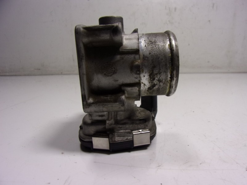 Recambio de caja mariposa para hyundai i40 1.7 crdi cat referencia OEM IAM 283202A600 0280750612 