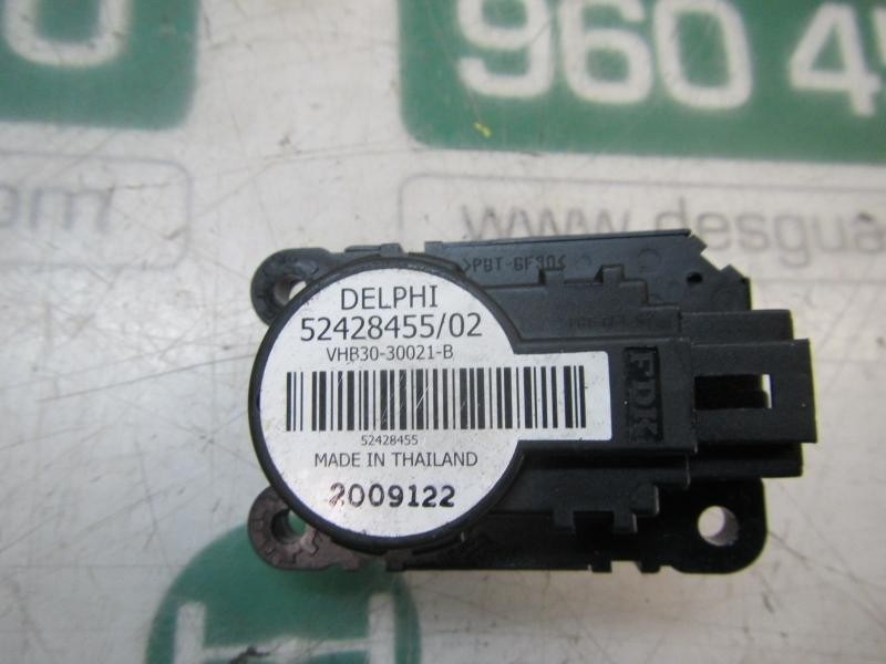 Recambio de motor apertura trampillas climatizador para opel insignia berlina edition referencia OEM IAM  52428455 52428455