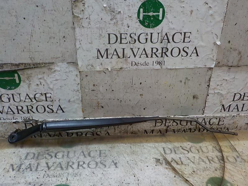 Recambio de brazo limpia delantero derecho para citroën ds3 1.2 12v vti referencia OEM IAM 6429HG  