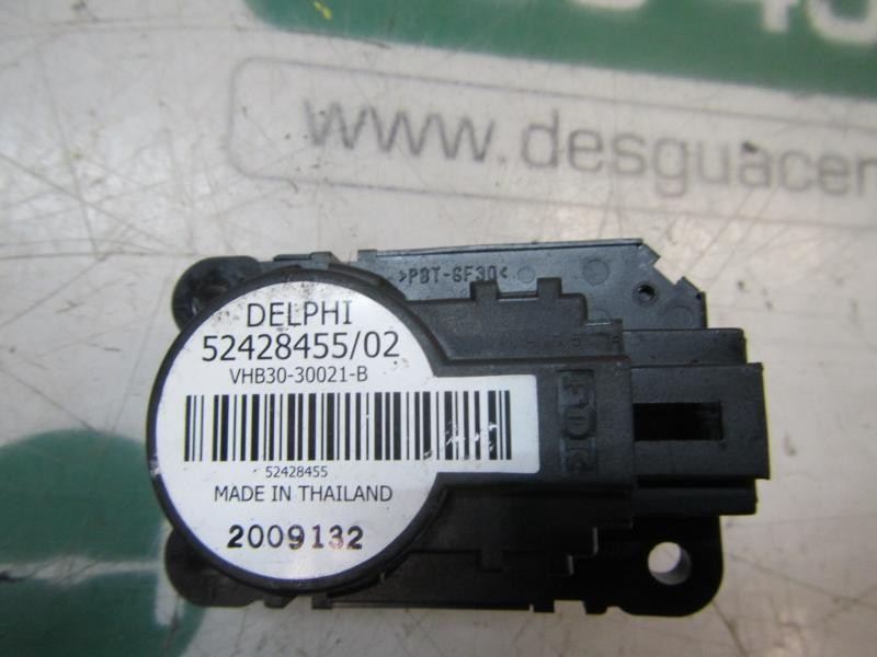 Recambio de motor apertura trampillas climatizador para opel insignia berlina edition referencia OEM IAM  52428455 52428455