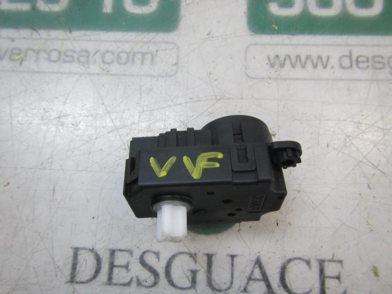 Recambio de motor apertura trampillas climatizador para opel insignia berlina edition referencia OEM IAM  52425901 52425901