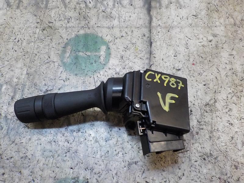 Recambio de mando limpia para toyota auris hybrid business referencia OEM IAM 8465202670  