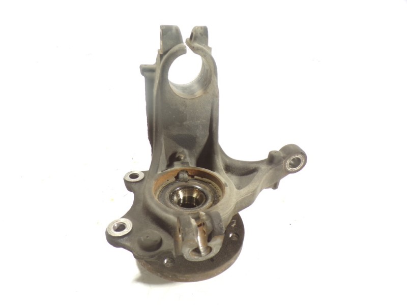 Recambio de mangueta delantera derecha para peugeot 208 1.0 vti referencia OEM IAM 1607557580  