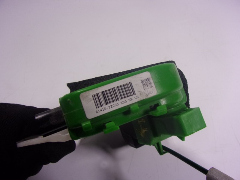 Recambio de cerradura puerta trasera izquierda para hyundai i40 1.7 crdi cat referencia OEM IAM 814103Z000 814103Z000 