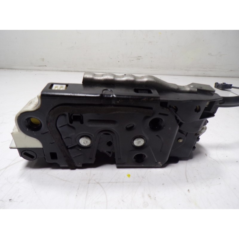 Recambio de cerradura puerta trasera derecha para volkswagen tiguan (5n1) 2.0 tdi referencia OEM IAM 5N0839016D 5N0839016A 