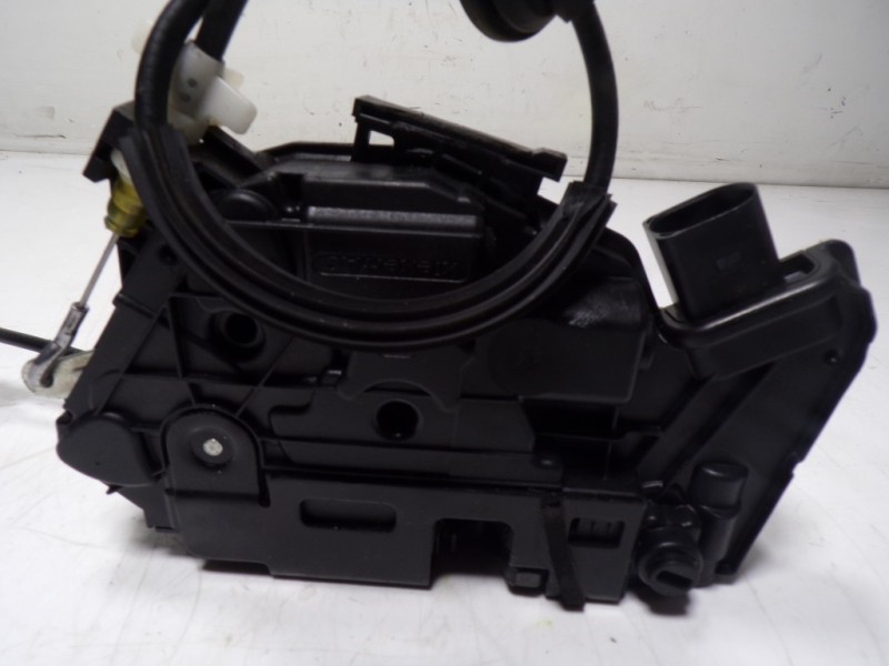 Recambio de cerradura puerta trasera derecha para volkswagen tiguan (5n1) 2.0 tdi referencia OEM IAM 5N0839016D 5N0839016A 