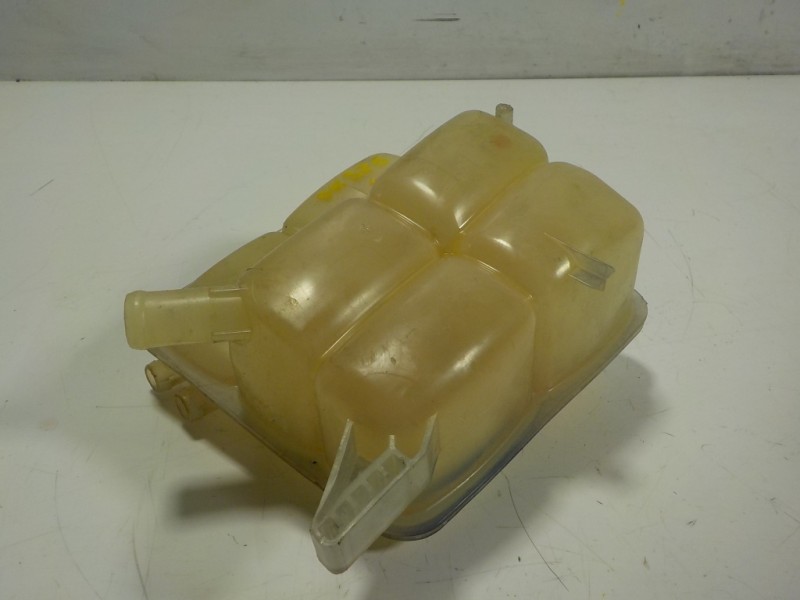 Recambio de deposito expansion para ford focus lim. 1.0 ecoboost cat referencia OEM IAM 1717053  
