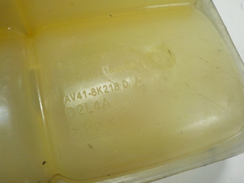 Recambio de deposito expansion para ford focus lim. 1.0 ecoboost cat referencia OEM IAM 1717053  