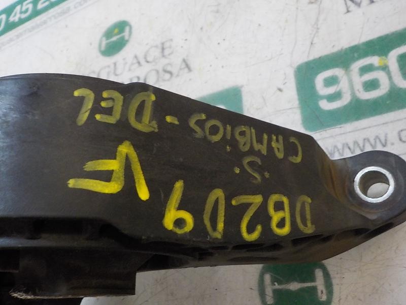 Recambio de soporte cambio para opel insignia berlina edition referencia OEM IAM 13227769  