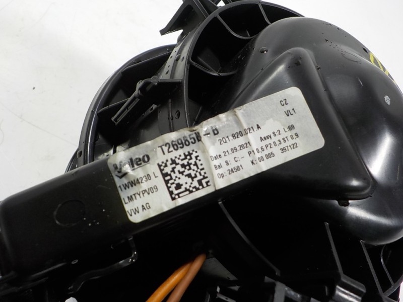 Recambio de motor calefaccion para skoda kamiq (nw4) 1.0 tsi referencia OEM IAM 2Q1820021A 2Q1820021A 