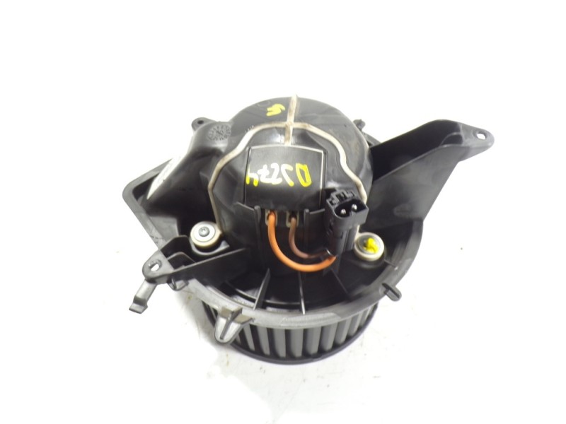 Recambio de motor calefaccion para mini mini (r56) cooper d referencia OEM IAM 64119266899 990402W 990402W