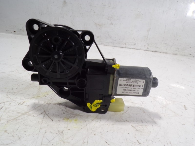 Recambio de motor elevalunas delantero derecho para mini mini (r56) cooper d referencia OEM IAM 67622755854 2753722 