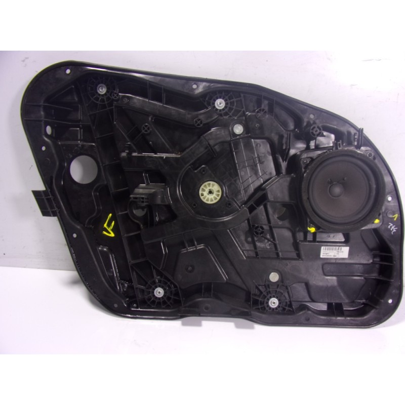 Recambio de elevalunas trasero izquierdo para hyundai i40 1.7 crdi cat referencia OEM IAM 834713Z000 15D150014 