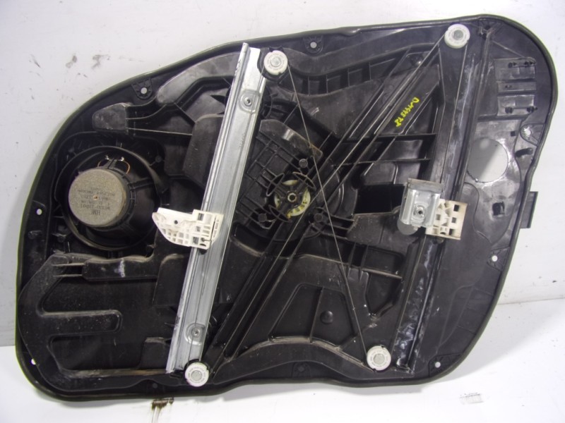 Recambio de elevalunas trasero izquierdo para hyundai i40 1.7 crdi cat referencia OEM IAM 834713Z000 15D150014 