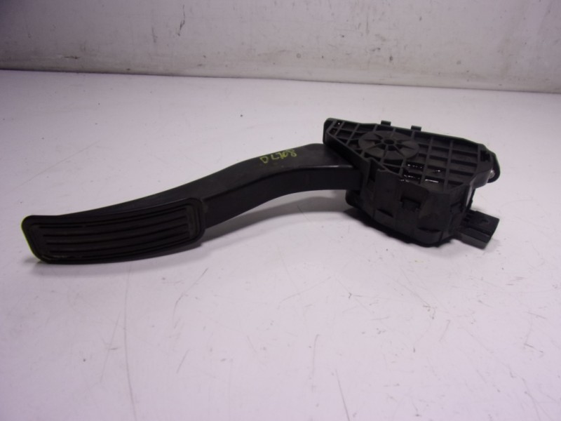 Recambio de potenciometro pedal para ford mondeo turn. 2.0 tdci cat referencia OEM IAM 5334295 9F836CT8UC 
