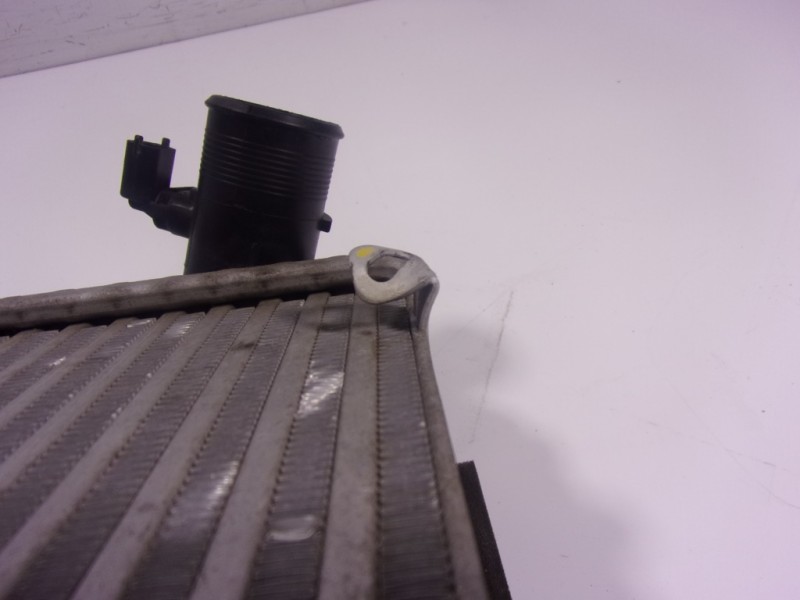Recambio de intercooler para hyundai i40 1.7 crdi cat referencia OEM IAM 282712A540  