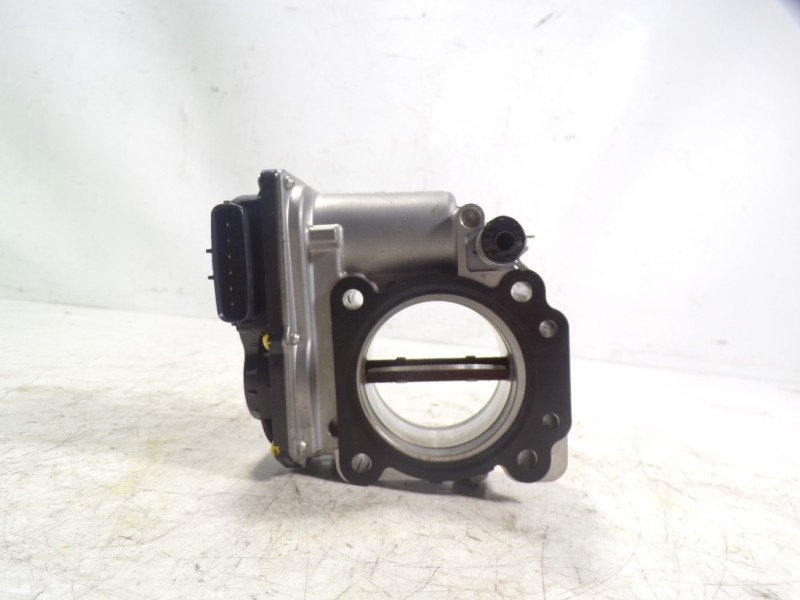 Recambio de caja mariposa para toyota hilux (3b/3c/3d) doble cabina referencia OEM IAM 261000E040 0E0400K25 0E0400K25