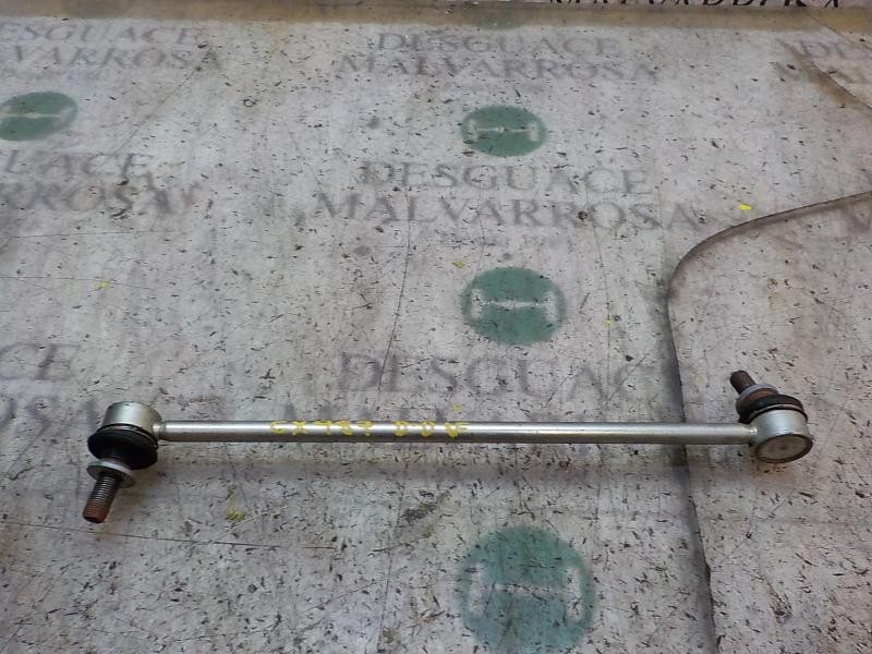 Recambio de tirante delantero derecho para toyota auris hybrid business referencia OEM IAM 4882002070  