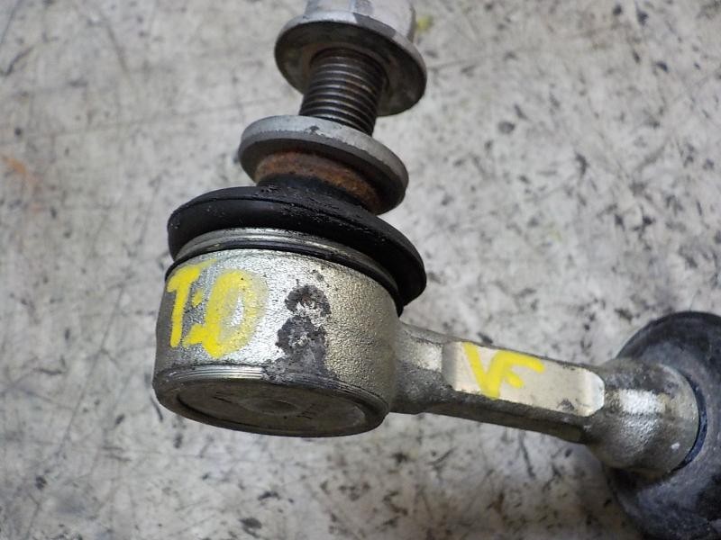 Recambio de tirante trasero derecho para toyota auris hybrid business referencia OEM IAM 4883005030  