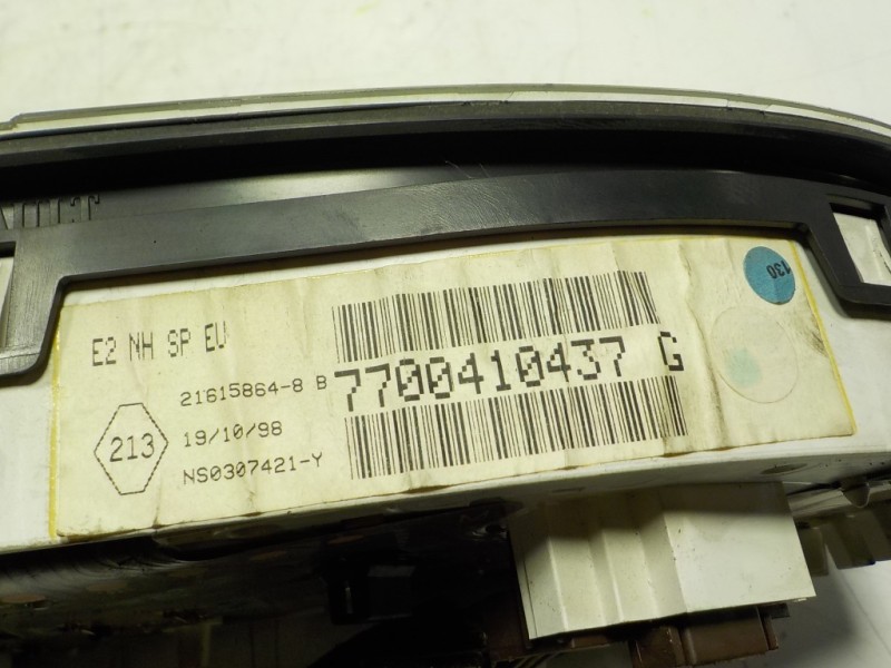 Recambio de cuadro instrumentos para renault clio ii fase i (b/cbo) 1.6 referencia OEM IAM  7700410437G 